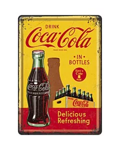 Postkaart metallist 10x14,5cm /  Coca-Cola in bottles