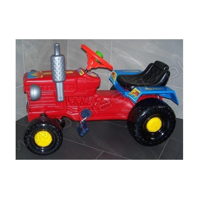 Pedaalidega traktor Turbo 1